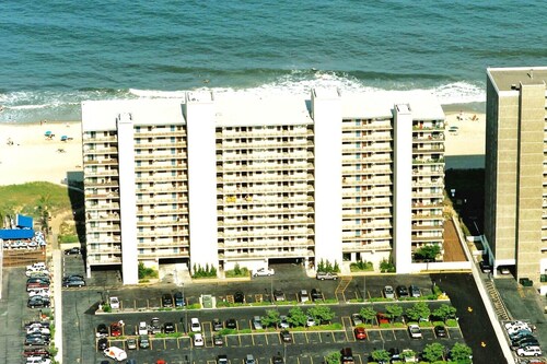 Marigot Beach 209 2 Bedroom Condo by RedAwning