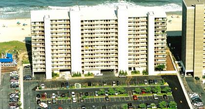 Marigot Beach 209 2 Bedroom Condo by RedAwning