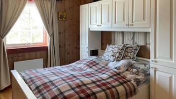 4 Schlafzimmer, kostenloses WLAN, Bettwäsche