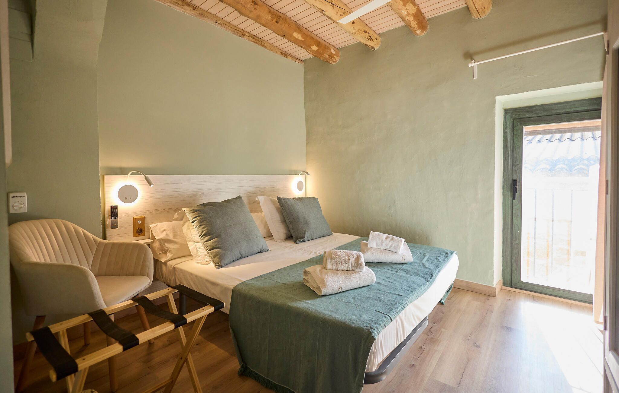 6 Schlafzimmer, Reisekinderbett, kostenloses WLAN