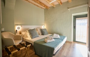 6 makuuhuonetta, vauvan matkasänky, ilmainen Wi-Fi