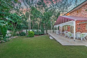 Garden - Neogaia Bed & Breakfast (West Pennant Hills)