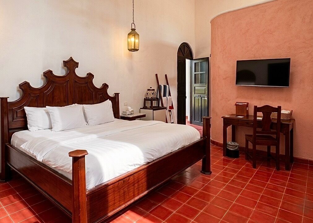 Double Room, 1 King Bed, Balcony, Pool View | Premium bedding, in-room safe, laptop workspace, iron/ironing board