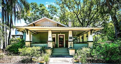 ★Award Winning★ Historic Craftsman Bungalow