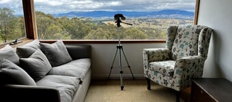 Wombalee Farm - a relaxing country retreat with spectacular views