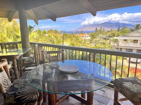 Terrace/patio. Guava Suite