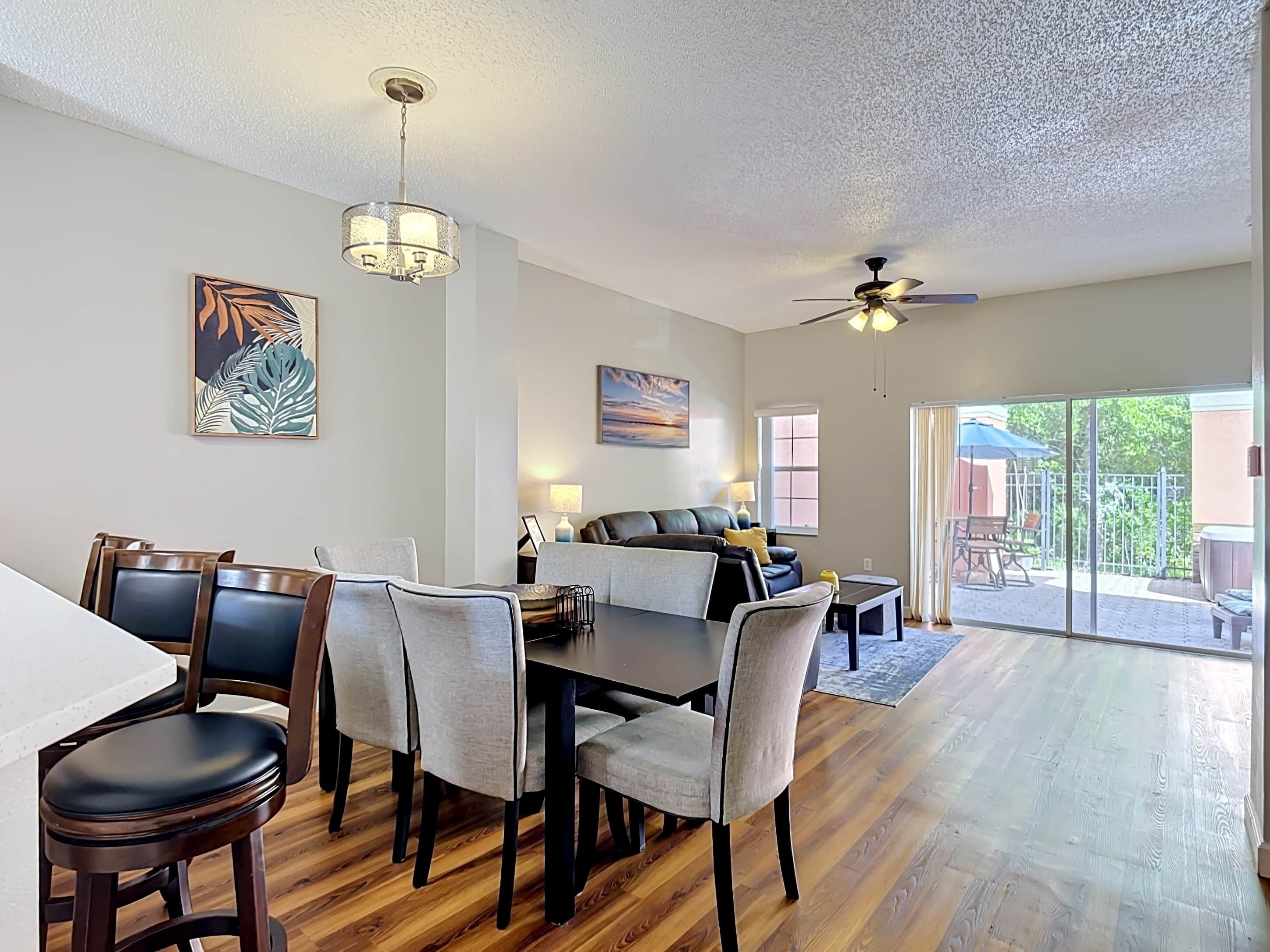 Relax & Recharge: Stylish Villa W/ Private Hot Tub - Kissimmee