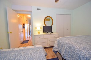 1 bedroom, iron/ironing board, free WiFi