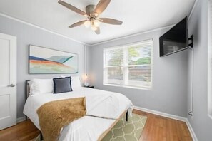 2 sovrum, strykjärn/strykbräda, resesäng och wi-fi