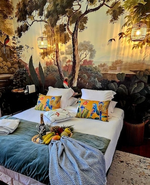 Deluxe Double Room, Ensuite, Vineyard View - Chateau Tanesse de Tourny (Bayon-sur-Gironde)