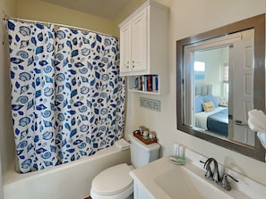 House, Multiple Beds, Kitchen, Ocean View | Bathroom | Towels, toilet paper - Surfside Sunshine (Freeport)