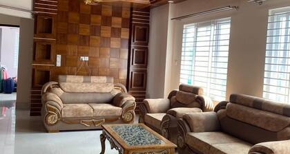4 Beds Condo Holiday Home at Bashundhara, Dhaka