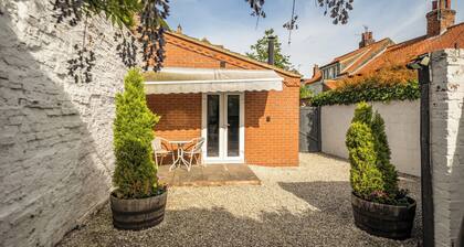 Cozy Lodge sleeps 4 in Barton-upon-Humber