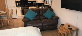 Cozy Lodge sleeps 4 in Barton-upon-Humber