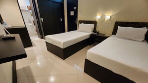 经典双床房 | 免费 WiFi、床单