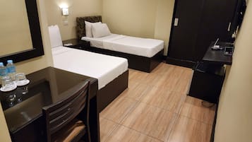 Deluxe Twin Room | Free WiFi, bed sheets