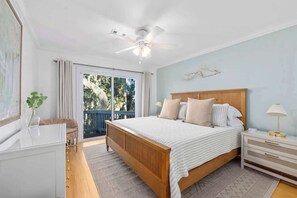 4 bedrooms, iron/ironing board