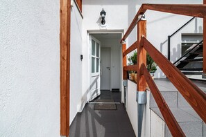 Exterior detail - Apartment 'Vogtshaus' with Mountain View, Shared Terrace (Gernsbach)