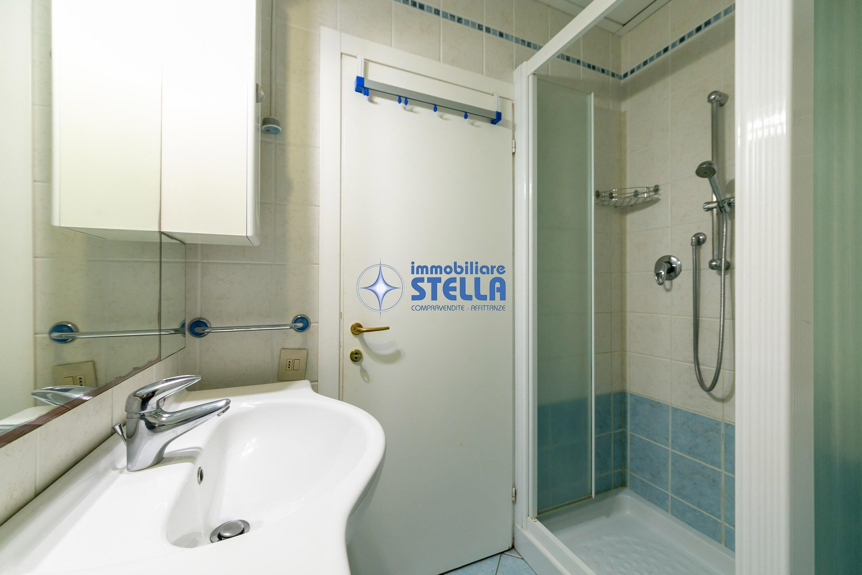 Shower, bidet