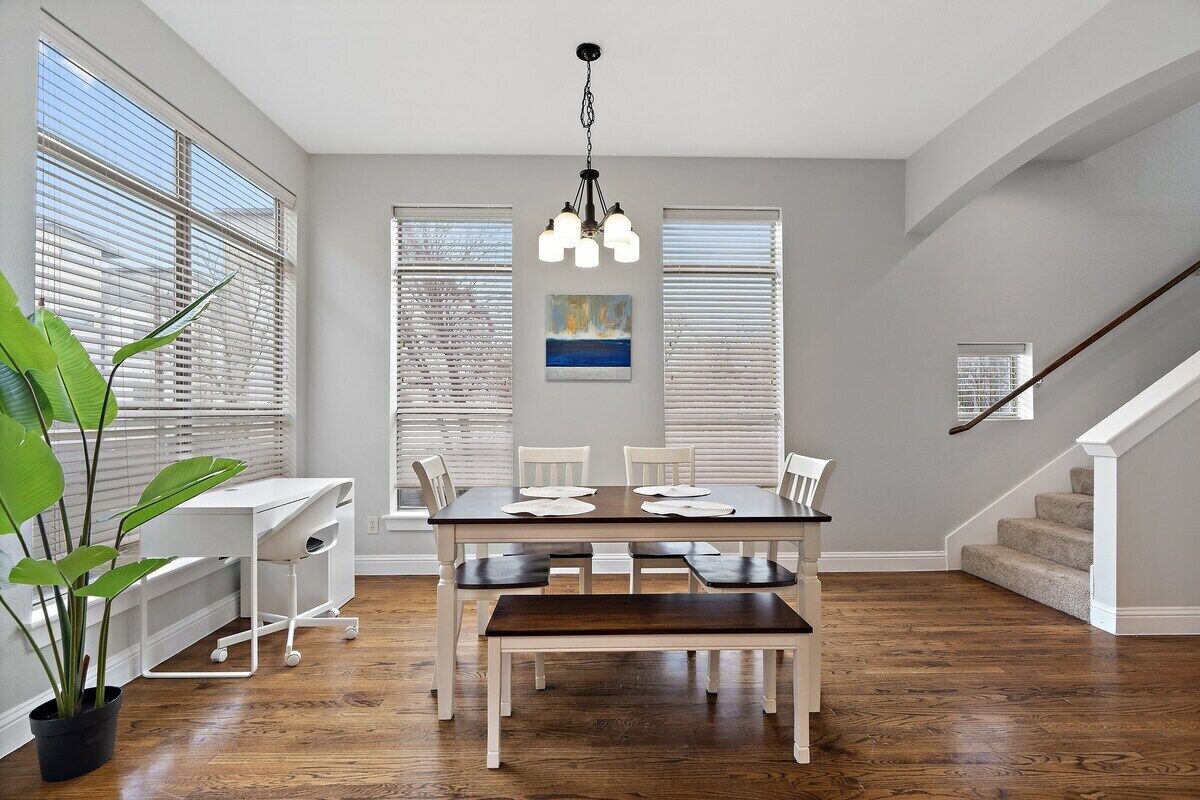 Renovated Townhouse!1 mile Dallas Downtown/2000+SF