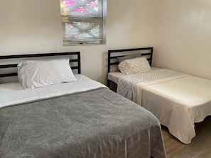 1 bedroom, iron/ironing board, WiFi, bed sheets