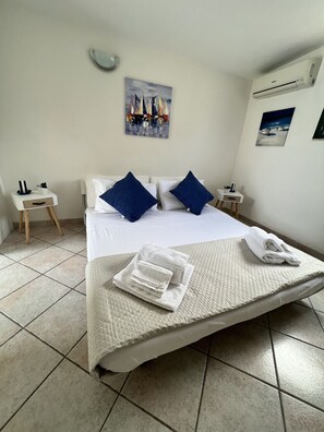 3 Schlafzimmer, Reisekinderbett, kostenloses WLAN, BettwÀsche