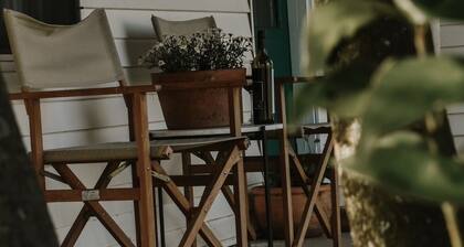 Primrose Cottage on Millamolong Station