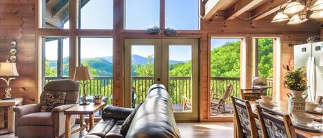 Smart-tv, pejs, videospil, dvd-afspiller