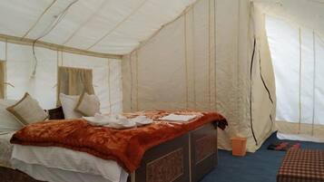 Deluxe Tent | Bed sheets