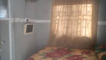 Basic Room, Accessible | Bed sheets