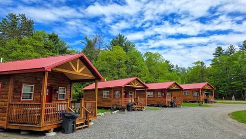 Abbot Trailside Cabin with Direct Trail Access