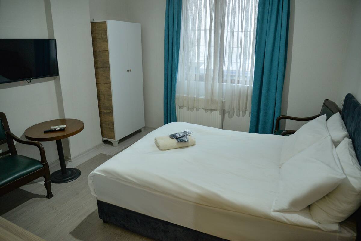 Panoramic Room | Desk, soundproofing, iron/ironing board (on request), WiFi (free)