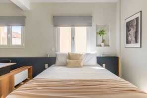 1 bedroom, desk, iron/ironing board, free WiFi