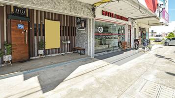 Bagian depan properti