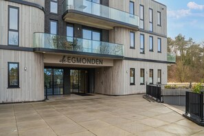 تفاصيل الفندق من الخارج