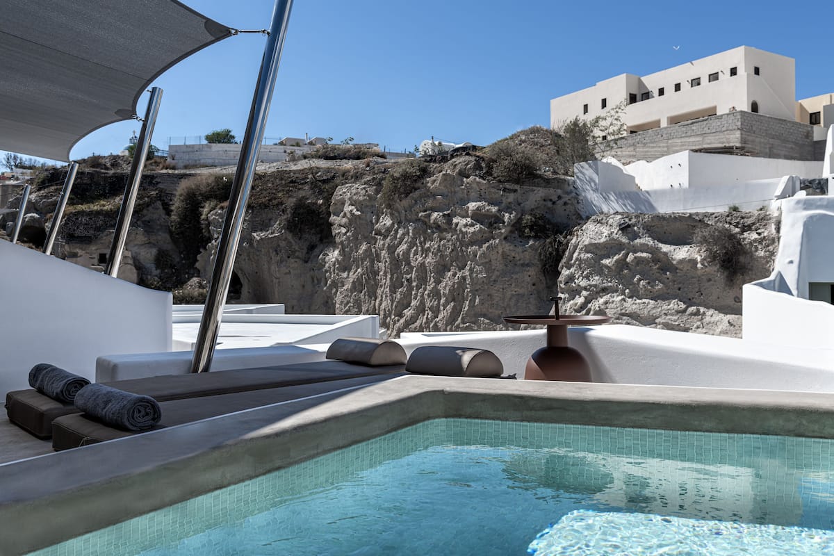 Cave Superior Suite with jacuzzi | 部屋からの景観