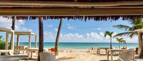 Beach nearby, sun-loungers, beach towels