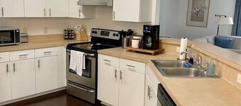 Stylish Rancher| Pet-Friendly | Minutes to WEC