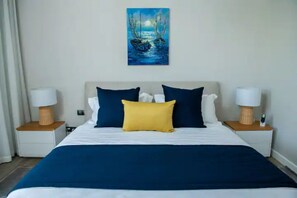 2 slaapkamers, een strijkplank/strijkijzer, reisbedje, gratis wifi