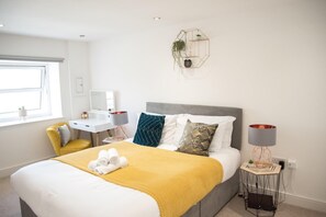 3 bedrooms, WiFi, bed sheets - Spacious apartment in Whitby, west cliff (Whitby)