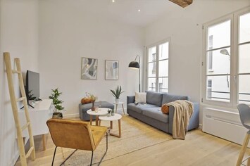 Image of Chic 1-BR in Antwerp's Center