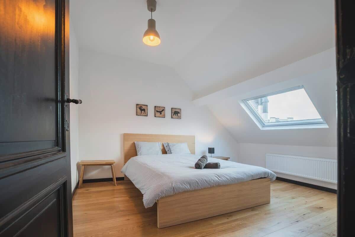 2 slaapkamers, reisbedje, wifi, beddengoed