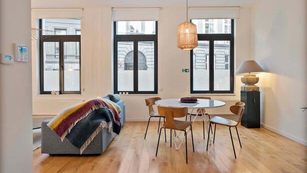 TV - 1BR Gem in the Heart of Antwerp (Antwerpen)
