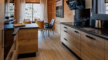 Fridge, microwave, dishwasher