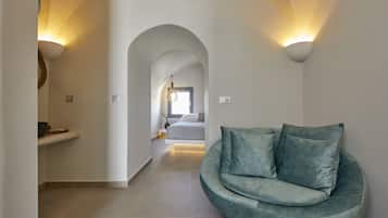 Grand Suite, 2 Bedrooms, Jetted Tub, Partial Sea View | Interior detail