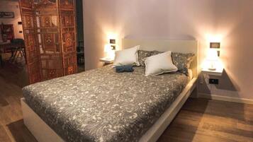 1 camera, insonorizzazione, ferro/asse da stiro, Wi-Fi