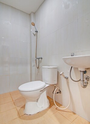 Deluxe Double Room | Bathroom