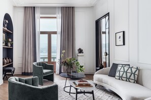 Televisión de pantalla plana