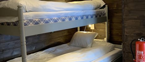 2 chambres, accĂšs au Wi-Fi (inclus), literie fournie