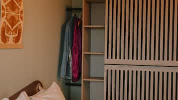 Deluxe Room | In-room safe, desk, laptop workspace, blackout drapes